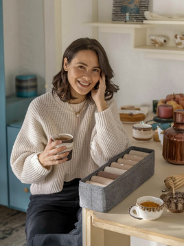 Wąski organizer na bieliznę i skarpetki do szuflady szary